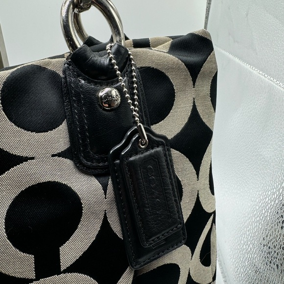Coach Kristin Op Art Sateen Zip Top Tote. - Picture 4 of 15